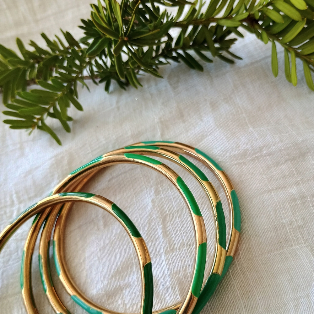 🍀 ECLECTIC CHIC 🍀 Bundle: VTG, brass enameled bangle bracelets, preppy core